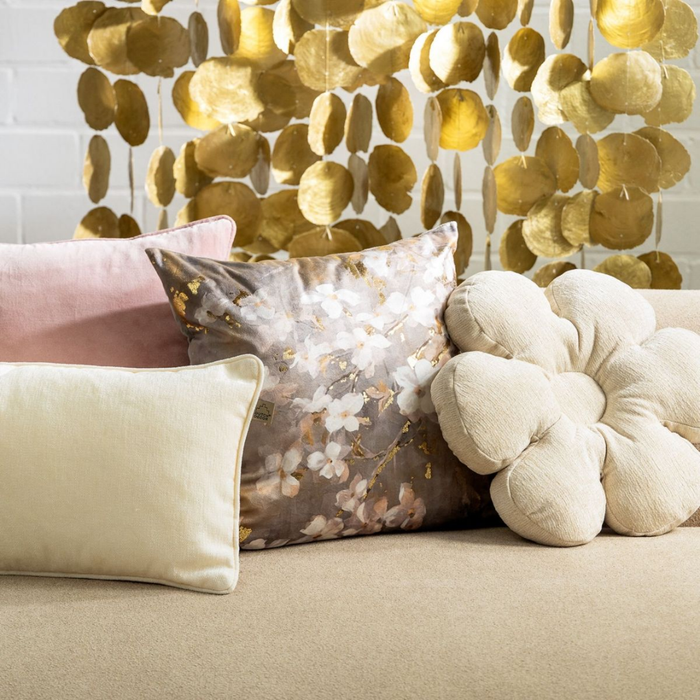 Sierkussen Bloom 43x43x8 cm - Parchment Beige