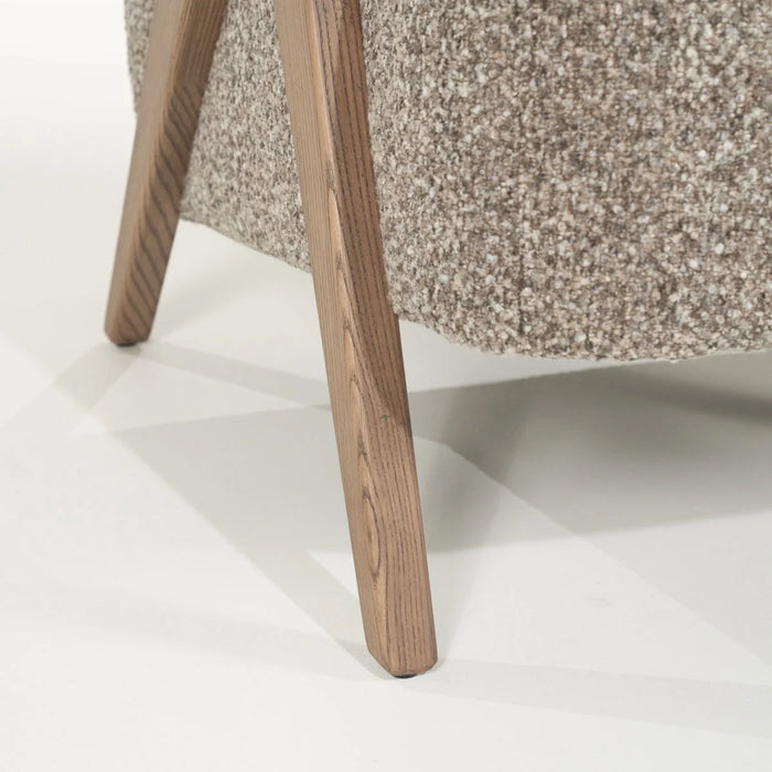 Fauteuil_Francis_Taupe_Flou_Eleonora_By-Boo_Sevn_Dutch_Interior_Seinen_Nieuwleusen_96317_4-4-2025__1200x1200_10