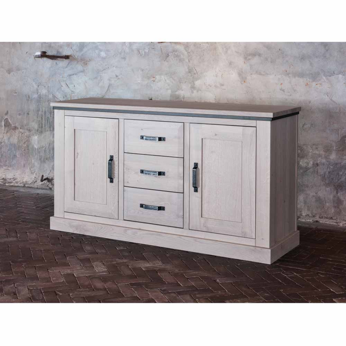 Dressoir Trial